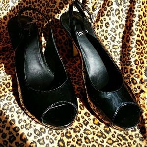 Black patent slingback platform heels